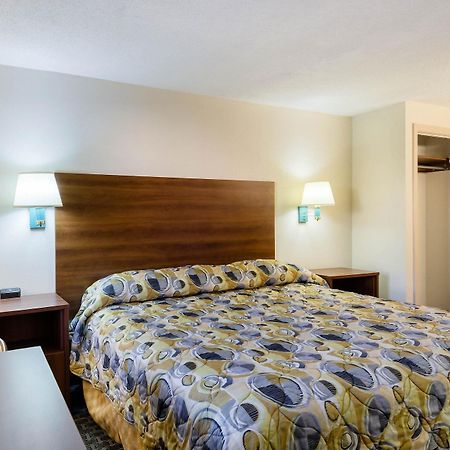 Econo Lodge West Springfield Kültér fotó