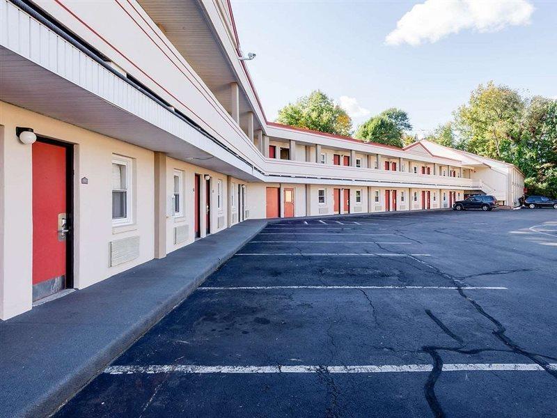 Econo Lodge West Springfield Kültér fotó